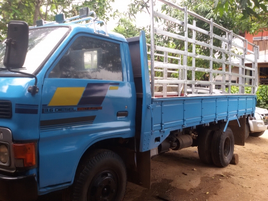 ขาย 6 ล้อ ISUZU KT 26  100แรง (4BC2ฝาดำ)(ลูกค้าอุตรดิตถ์มาวางเงินจองเรียบร้อยแล้วคับรับรถวันพุธที่1ก.ค58) (ดาวน์110000ผ่อนถูกๆ)อนุมัติง่ายเร็วทันใจ เครื่องแห้ง แน่นแรงดีสุดๆ แซสซีสวยๆไม่ผุไม่ดาม พวงมาลัยพาวเวอร์ เกียร์สั้น ยกหัวได้ ยางใหม่ๆ6 เส้น รถวิ่งดี
