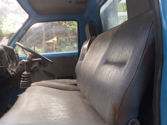 ขาย 6 ล้อ ISUZU KT 26  100แรง (4BC2ฝาดำ)(ลูกค้าอุตรดิตถ์มาวางเงินจองเรียบร้อยแล้วคับรับรถวันพุธที่1ก.ค58) (ดาวน์110000ผ่อนถูกๆ)อนุมัติง่ายเร็วทันใจ เครื่องแห้ง แน่นแรงดีสุดๆ แซสซีสวยๆไม่ผุไม่ดาม พวงมาลัยพาวเวอร์ เกียร์สั้น ยกหัวได้ ยางใหม่ๆ6 เส้น รถวิ่งดี