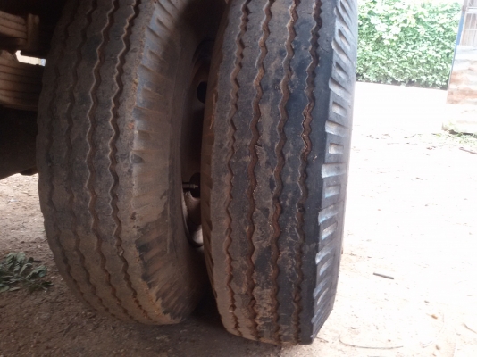 ขาย 6 ล้อ ISUZU KT 26  100แรง (4BC2ฝาดำ)(ลูกค้าอุตรดิตถ์มาวางเงินจองเรียบร้อยแล้วคับรับรถวันพุธที่1ก.ค58) (ดาวน์110000ผ่อนถูกๆ)อนุมัติง่ายเร็วทันใจ เครื่องแห้ง แน่นแรงดีสุดๆ แซสซีสวยๆไม่ผุไม่ดาม พวงมาลัยพาวเวอร์ เกียร์สั้น ยกหัวได้ ยางใหม่ๆ6 เส้น รถวิ่งดี