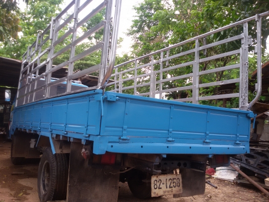 ขาย 6 ล้อ ISUZU KT 26  100แรง (4BC2ฝาดำ)(ลูกค้าอุตรดิตถ์มาวางเงินจองเรียบร้อยแล้วคับรับรถวันพุธที่1ก.ค58) (ดาวน์110000ผ่อนถูกๆ)อนุมัติง่ายเร็วทันใจ เครื่องแห้ง แน่นแรงดีสุดๆ แซสซีสวยๆไม่ผุไม่ดาม พวงมาลัยพาวเวอร์ เกียร์สั้น ยกหัวได้ ยางใหม่ๆ6 เส้น รถวิ่งดี