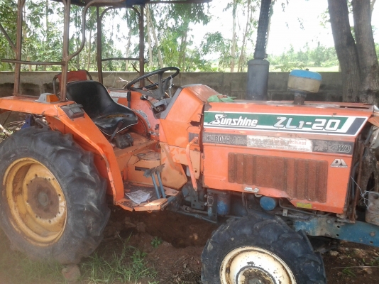 ขายตามสภาพรถไถคูโบต้า20แรงซันชายมีโฟวินใช้งานปกติมีพานหลัง