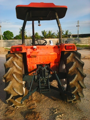 ขายรถไถKUBOTA L1-45 4WD  พร้อมใช้ สวยๆ สีเดิมๆ ประหยัด ทนทาน แรงถึงใจ แรงม้าเต็ม45