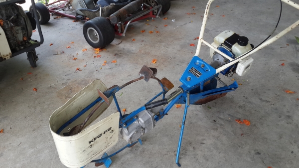 เครื่องแหวกร่องน้ำในนา เครื่องแหวกร่องน้ำในนา