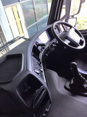 ขายรถบรรทุก 10 ล้อรั้ว VOLVO FM 370 แรงม้าปี 2555 2 เพลามีระบบลาก ราคา 1800000