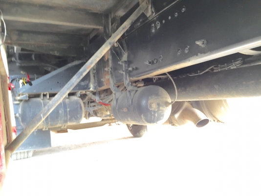 ขายรถบรรทุก 10 ล้อรั้ว VOLVO FM 370 แรงม้าปี 2555 2 เพลามีระบบลาก ราคา 1800000