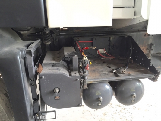 ขายรถบรรทุก 10 ล้อรั้ว VOLVO FM 370 แรงม้าปี 2555 2 เพลามีระบบลาก ราคา 1800000