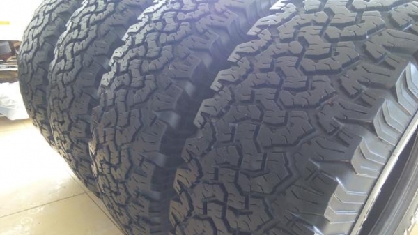 ยาง bf all 265/75/16 ดอกเต็มครับ ยาง bf all 265/75/16 ดอกเต็มครับ