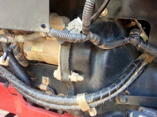 ยันร์ม่า 39 แรง 4 WD พร้อมใบมีดดันหน้า สภาพดี เดิมๆครับ