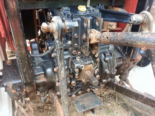 ยันร์ม่า 39 แรง 4 WD พร้อมใบมีดดันหน้า สภาพดี เดิมๆครับ