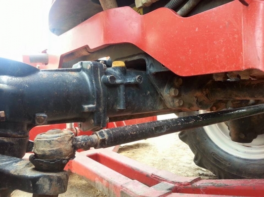 ยันร์ม่า 39 แรง 4 WD พร้อมใบมีดดันหน้า สภาพดี เดิมๆครับ