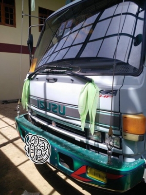 ร็อกกี้ 210 พร้อมลูก 2 คลาน