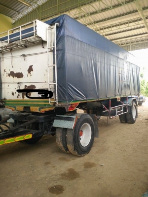 ร็อกกี้ 210 พร้อมลูก 2 คลาน