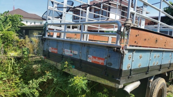 ขายด่วนๆๆ รถดีๆ หน้า F 6 รู เกียร์ ร็อก คานหลัง 120