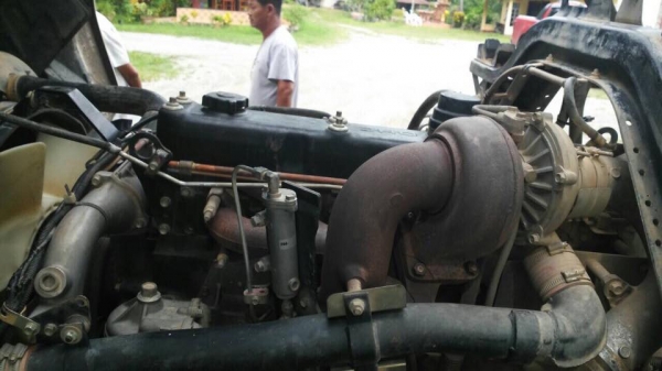 18 ล้อแม่ลูกดั้ม รถสวย...270 แรง ISUZU แม็คโหลด ปี 2551 ใช้น้อย 2 แสนกว่ากิโล