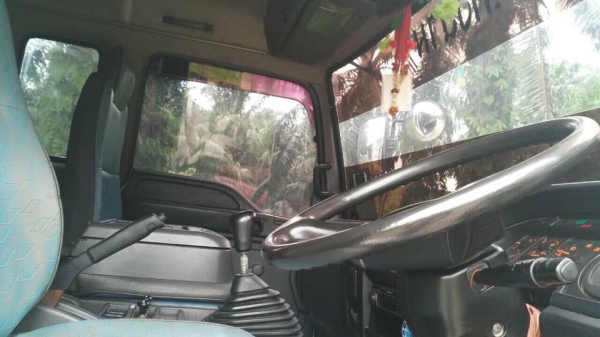 18 ล้อแม่ลูกดั้ม รถสวย...270 แรง ISUZU แม็คโหลด ปี 2551 ใช้น้อย 2 แสนกว่ากิโล