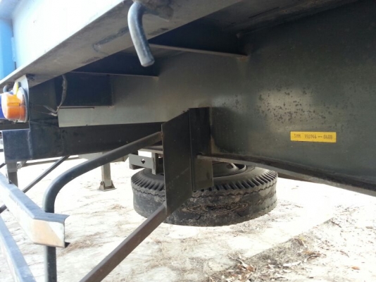 ขายหาง พื้นเรียบ สามมิต. 3 เพลา แท้. ปี 55 สนใจติดต่อ 081 - 6079515 ขายหาง พื้นเรียบ สามมิต. 3 เพลา แท้. ปี 55 สนใจติดต่อ 081 - 6079515