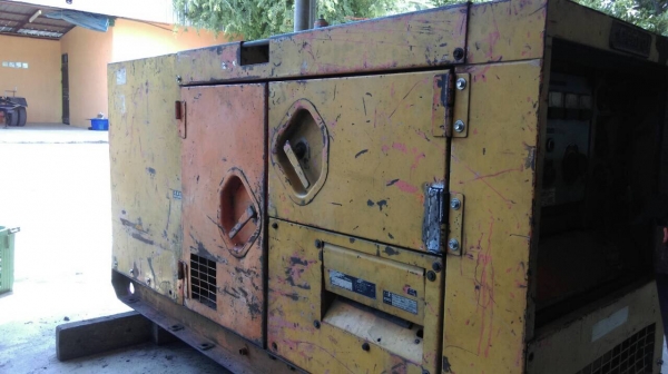 เครื่องปั่นไฟ Denyo 24KVA  พร้อมใช้งาน เครื่องยนต์ ้Isuzu 0914902228,0818481185(เอ)