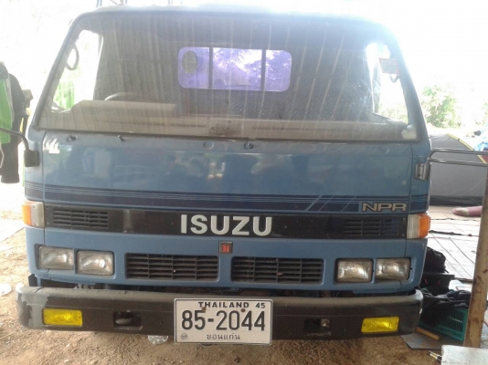 ขายดาวน์ 6ล้อ npr 115 แรง