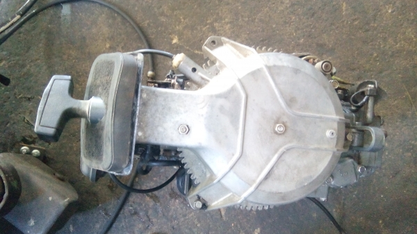 ขายท่อนเครื่อง   yamaha 30 hp 2 จังหวะสามสูบ