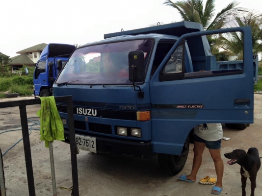 ขายครับNPR115. ดั้ม เกียร์สั้นแท้ Fหน้าหลัง. เครื่องดี คัสชีสวยๆๆๆ. ยางใหม่ทุกเส้น หัวสวยเดิมบาง กะบะไม่มีผุ เอกสารพร้อมโอน ราคา475000 ต่อรอง สนใจ0930693225 ริมคลอง สารคาม