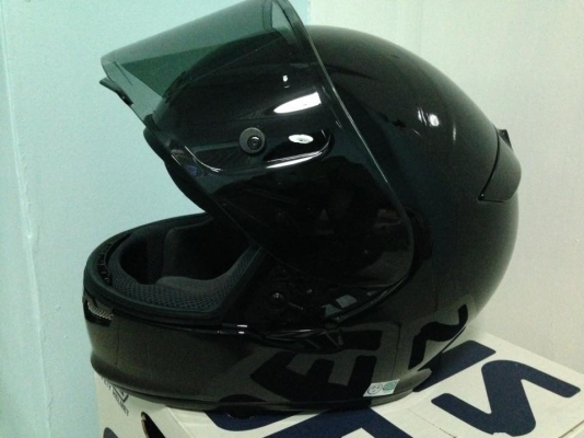 SHOEI Z6