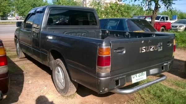 ขาย ISUZU TFR ปี 32 เครื่อง 87 คัสซีสวยตลอดเส้น แอร์เย็น พาวเวอร์ครบ ทะเบียนพร้อมโอน