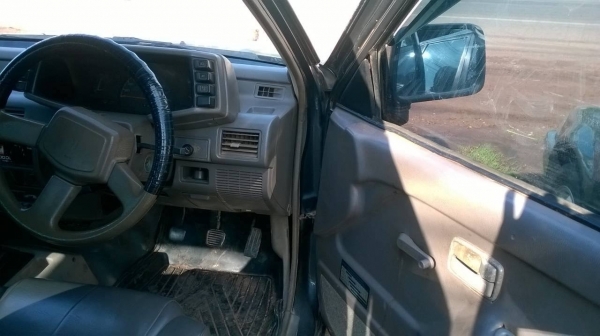 ขาย ISUZU TFR ปี 32 เครื่อง 87 คัสซีสวยตลอดเส้น แอร์เย็น พาวเวอร์ครบ ทะเบียนพร้อมโอน