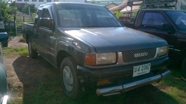 ขาย ISUZU TFR ปี 32 เครื่อง 87 คัสซีสวยตลอดเส้น แอร์เย็น พาวเวอร์ครบ ทะเบียนพร้อมโอน