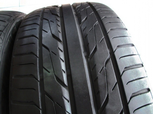 ขายยาง TOYO EXTENZA (USA) 245-35-20 ปี13 (1คู่)