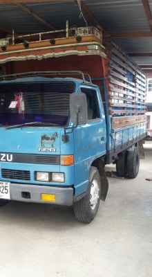 ขาย6ล้อ อีซูซุ NPR115 Fหลัง เกียร์ร็อค6สปีด แชชซีสวย เครื่องดี ทะเบียนเต็ม ภายในสวย เกียร์สั้นแท้ สภาพพร้อมลุยงาน