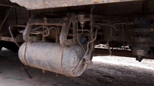 10ลัอเพลาเดียวพื้นเรียบ195แรง Isuzu FVM32M R-3001073 เครื่อง