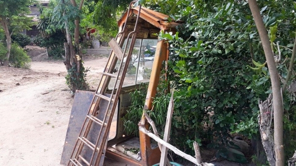 ขายรถขุดแบ็คโค hitashi 60 ช่างล่างเต็ม เอวแน่น ลูเลอร์ พร้อมใช้งาน เครื่องอีซูซุ75 ปั๊มดี