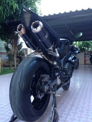 ขาย R1ปี2008 สเปคเมกาทะเบียนแท้โอนขนส่ง รถออกจากศูนย์Yamahaของแต่งเพียบๆๆ