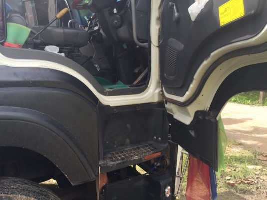 ขายดาวน์10ล้อดั้มพ์ ISUZU MP1FXZ7778T เครื่อง 360แรงม้า ปี56 สนใจโทร 081-970-1072