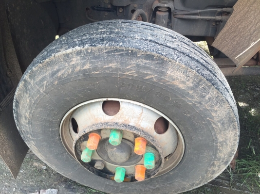 ขายดาวน์10ล้อดั้มพ์ ISUZU MP1FXZ7778T เครื่อง 360แรงม้า ปี56 สนใจโทร 081-970-1072