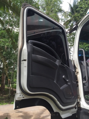 ขายดาวน์10ล้อดั้มพ์ ISUZU MP1FXZ7778T เครื่อง 360แรงม้า ปี56 สนใจโทร 081-970-1072