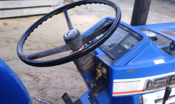 ขาย รถไถ lsekl 27 แรง 2 เพลา สวยๆ พร้อมใช้ ต่อรองได้ขายได้ขายเลยครับ