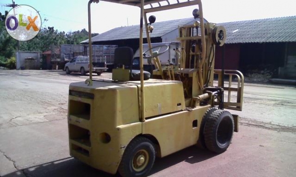 ขาย Forklift Komatsu FD25-6 พร้อมใช้งาน