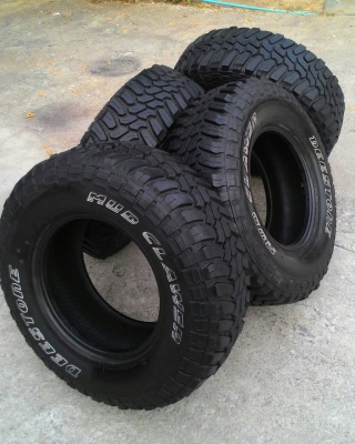 ขายยาง Mud 265/75R16 ปี 14