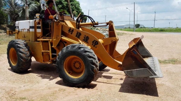 Komatsu 510 เก่านอกเก่าจอด เครื่องแห้งแรงไม่ตกสวยเต็ม