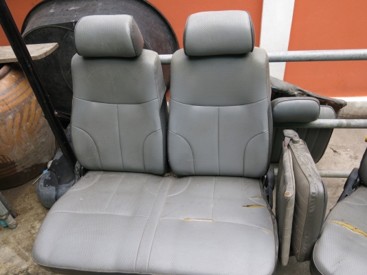 เบาะรถตู้ mitsubihi L300