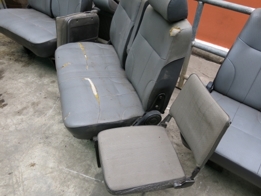 เบาะรถตู้ mitsubihi L300