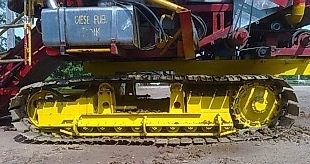 ขายด่วน รถเกี่ยวข้าวเกษตรพัฒนา รุ่นปลดหนี้ ปี 49 รถสวยสภาพดีพร้อมใช้งานได้เลยครับ เครื่องยนต์ 210 HP ISUZU 6HH1 เครื่องแน่นแรงดีเดิมๆไม่มีเยิ้ม อุ้ม 2.5 ตัน ปั๊มไดกิ้นเบอร์ 22 แรงดีสุดๆครับ ช่วงล่างตัวเดิน 12 แน่นเต็มดี พร้อมใช้งานได้เลย เอกสารสัญญาซื้อขา