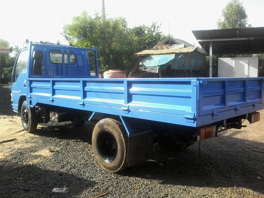 Isuzu  130  เทอร์โบ  พวงมาลัยเพาเวอร์  ออร์เย็น  เครื่องดี  ครัชชีสวย  ปี  48