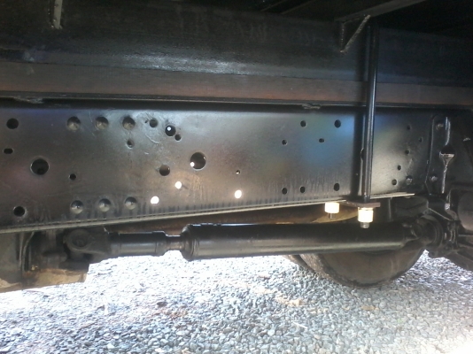 Isuzu  130  เทอร์โบ  พวงมาลัยเพาเวอร์  ออร์เย็น  เครื่องดี  ครัชชีสวย  ปี  48