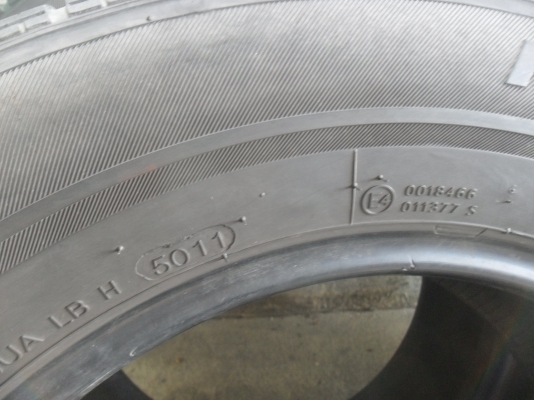 ยาง Hankok 215/70R16ปี11 สวยๆ 4 เส้น ราคา 3000 บาท ยาง Hankok 215/70R16ปี11 สวยๆ 4 เส้น ราคา 3000 บาท