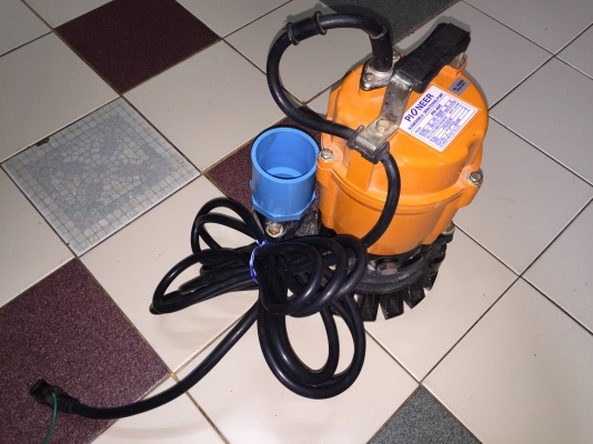 ขายไดโว่สูบน้ำดูดเลนโคลนของญี่ปุ่นขนาดท่อ2นิ้วยี่ห้อPIONEERรุ่นPM400สภาพสวยๆครับ