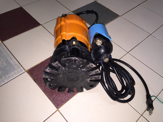 ขายไดโว่สูบน้ำดูดเลนโคลนของญี่ปุ่นขนาดท่อ2นิ้วยี่ห้อPIONEERรุ่นPM400สภาพสวยๆครับ ขายไดโว่สูบน้ำดูดเลนโคลนของญี่ปุ่นขนาดท่อ2นิ้วยี่ห้อPIONEERรุ่นPM400สภาพสวยๆครับ