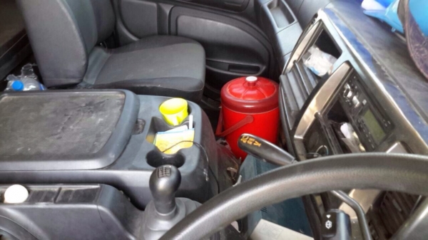 ขายดาวน์  รถสิบล้อหัวลาก  พร้อมหางพื้นเรียบสามเพลา  HINO  MEGA  344  ปี 57  สภาพพอๆกับรถใหม่