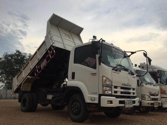ขาย6ล้อดั้มพ์ ISUZU FRR 190แรงม้า/ปี56 ใช้งานน้อย 15617 กม.